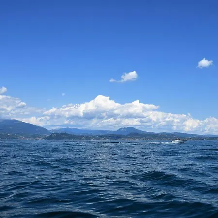 Azur Daire Sirmione